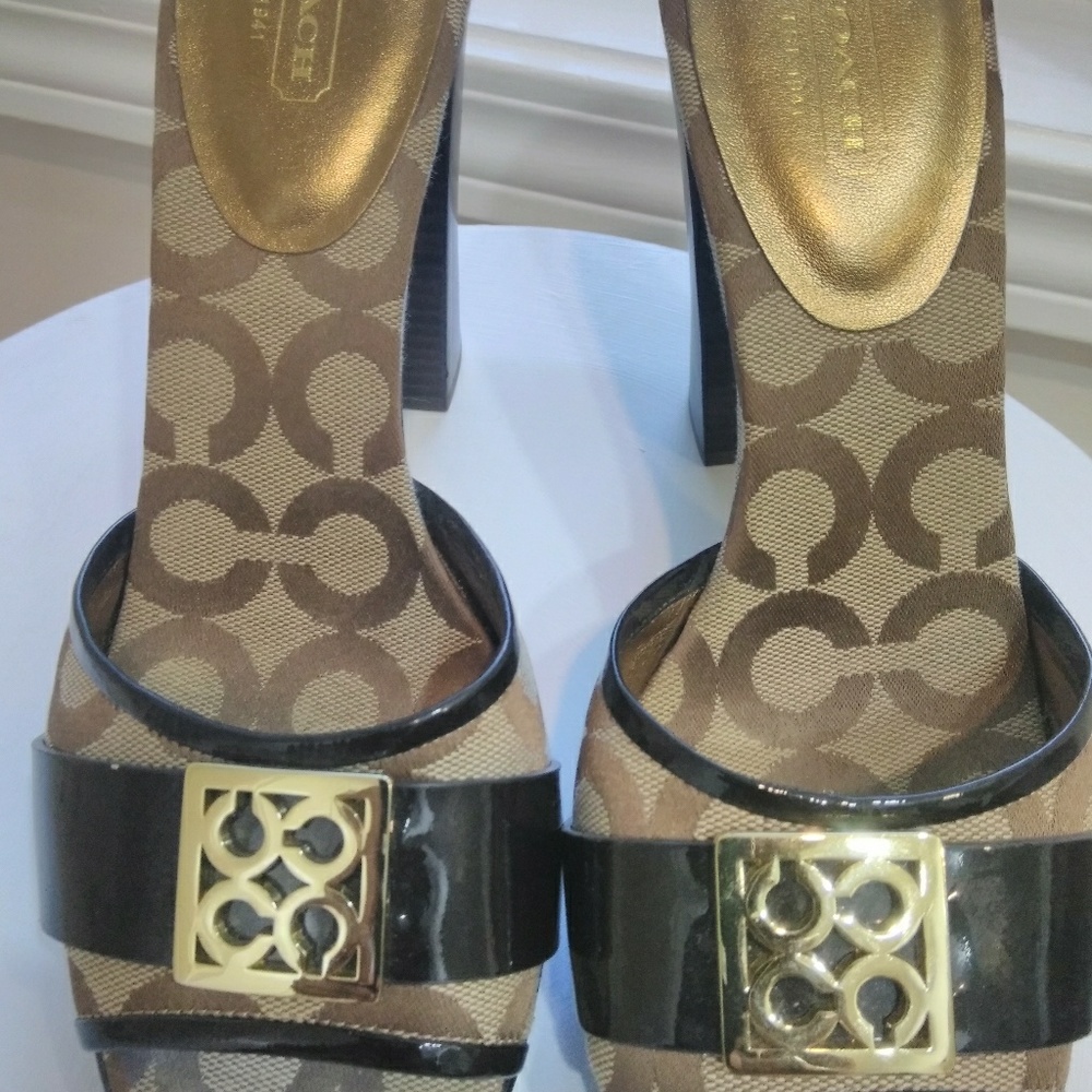 Coach heels 9.5B